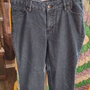 (586) Basic Editions Blue Jeans size 4,